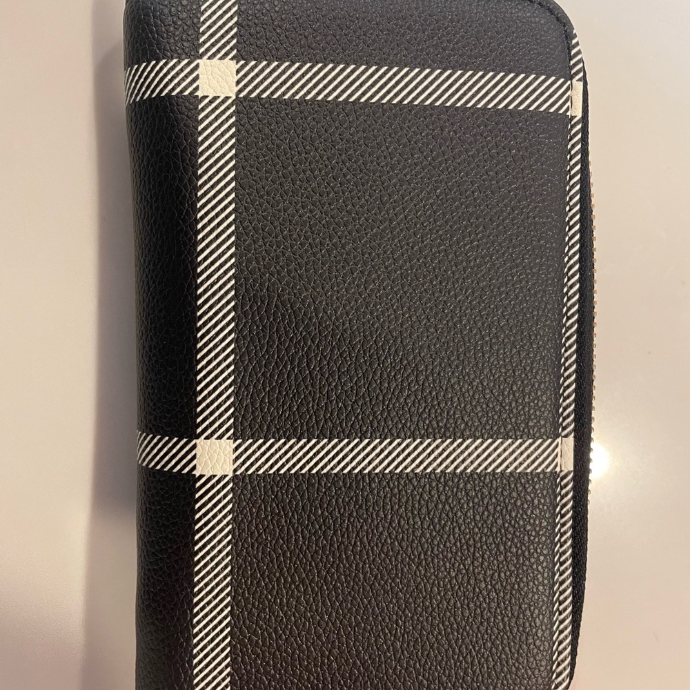 Thirty-One Black and White Plaid Slim wallet
